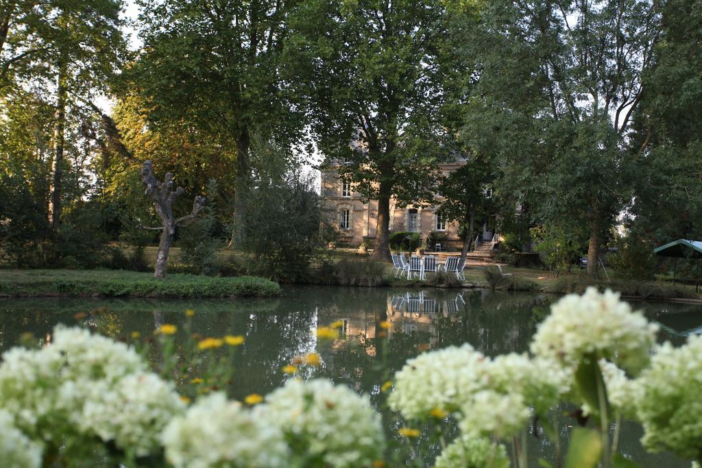 Chateau Du Beugnon Bed & Breakfast Tigne Bagian luar foto